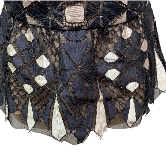 BCBG MaxAzria Tulle Netting Blouse - Picture 4 of 5